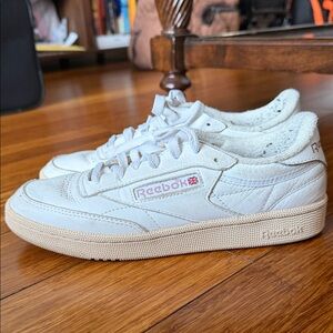 Reebok Classic White WOMEN Sneakers 7.5 US